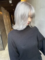 エゴル ナゴヤサカエ(ENGOL NAGOYA SAKAE)&nbsp;ホワイトシルバー×ショートヘア