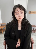 ユイル(Uil)&nbsp;暗髪ロングパーマ