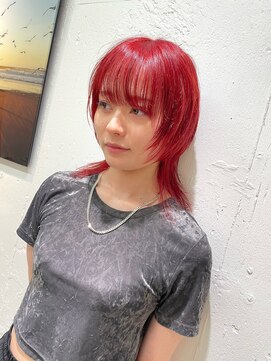 リノショアーズ 元町店(RINOSHORES) 20代30代40代ダブルカラービビットレッド×小顔ウルフカット