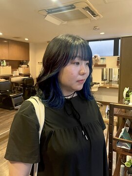 クロード モネ 吉祥寺店(Claude MONET) 〈内 夢来〉◯フェイスフレーミング/ブルーカラー◯