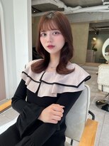 ティア(Tia.) (くびれヘア/セミロング/外巻き/前髪/サイドバング)