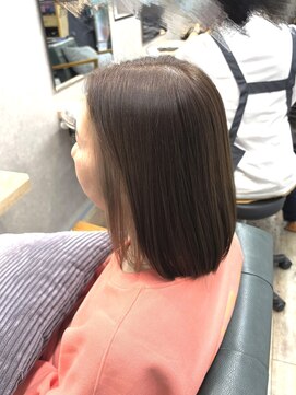 リベストバイジェービー 稲毛(li best. byjb) ダークアッシュ/大人ガーリー/似合わせカット[稲毛/白髪ぼかし]