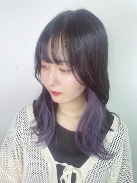 ニーナ ヴィジョン(NINA visioN) インナーカラーでこなれ感を!