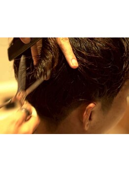 【都島駅徒歩3分】学生～ビジネスマンまで、ライフスタイルに合わせた似合わせスタイルをご提案◆