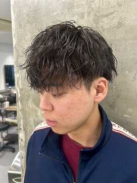 メンズサロン キング 高槻店(Men’s salon K!ng) 波巻きツイストスパイラルパーマ/フェザーパーマ/眉毛/メンズ