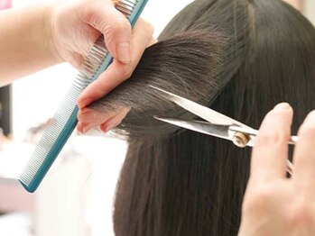 アンド(-&-)の写真/お客様とわたしをつなぐ特別な場所、美容室「ー＆ー」相談しやすく、日常にそっと寄り添える癒しのサロン＊