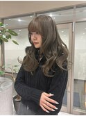 透明感グレージュ