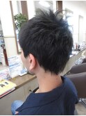 束感のあるアップバングショート