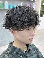 フィフス 栄(fifth)&nbsp;波巻きスパイラルパーマツーブロックメンズマッシュ栄