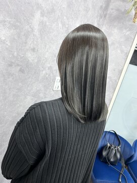 アンティア小作(ANT‘IA) 艶髪カラー