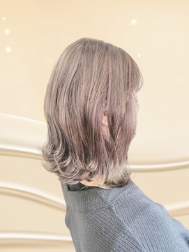 リズビー(LizBee) 白髪ぼかしハイライト