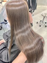 リリー(Lilley)&nbsp;マロンベージュ×小顔レイヤー×韓国風巻き【ayana】