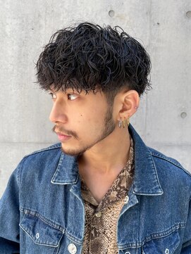 フィフスジングウマエ 原宿(fifth JINGUMAE) 原宿ツイストスパイラルパーマメンズカットマッシュウルフ緩め