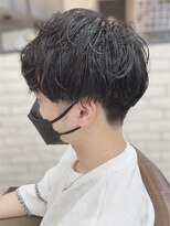 ビランチェ 池袋(bilancia)&nbsp;刈り上げショート/フェザーパーマ/グレー/波打パーマ