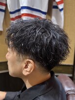 ヒロギンザバーバーショップ 大宮店(HIRO GINZA BARBER SHOP)&nbsp;スキンフェードツイスパセンターパート/大宮/メンズカット