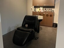 シードラックスビーバイシュシュ(SEED LUXBE by chouchou)の雰囲気（シャンプースペースは全席個室☆【髪質改善/縮毛矯正/ブリーチ】）