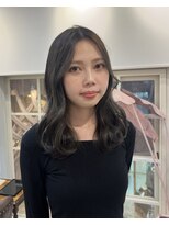 アンヘアー(UNHAIR by shiomiH)&nbsp;透明感グレージュ × ミディアム