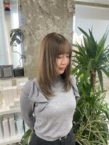 リラ バイ クオーレ(LIRA by CUORE) レイヤーカット