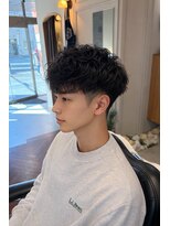 ゼロスバーバー(0's BARBER SHOP) シャドウパーマ/メンズカット/マッシュ/ツーブロ/ナチュラル