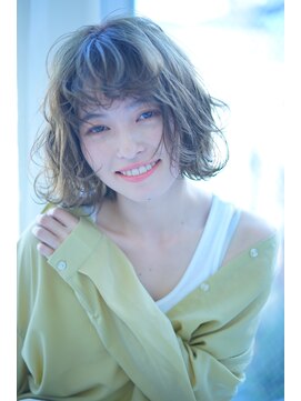 ヴァンクシー バイ ルナ(VANKCY by Luna) グレージュ 前髪 アレンジ 簡単 透明感 ボブ 小顔 大人 可愛い