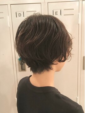 シファ(sifa) ショートボブ×パーマ