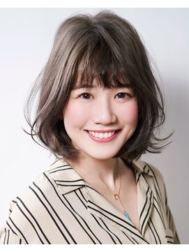タヤ 自由が丘店(TAYA) 20代シースルーバングハイライトオリーブカラー外ハネミディアム