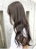 肌馴染みのいいベージュカラー