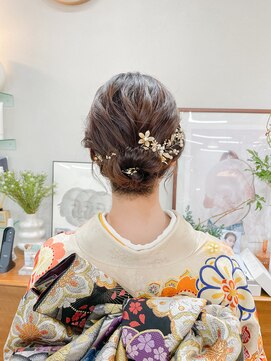 ヘアー アイス カンナ(HAIR ICI Canna) お呼ばれヘアアレンジウェーブミディアム立体リボンヘアー