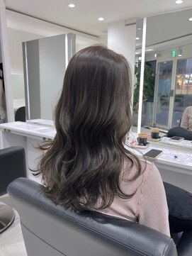 ノーム(NORME) グレーカラー