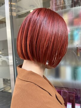 ロミバイリー(Romi by Lyee) 切りっぱなしボブ　オレンジカラー