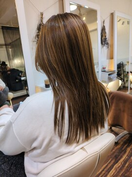 ティティーサッポロ(tity sapporo) 自然なハイライトでカラー長持ち