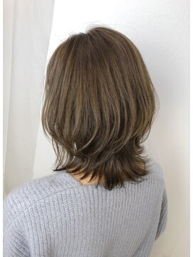 シャメル(Chamel) 丸みを作り出す外ハネスタイル◇くびれひし形ウルフレイヤー