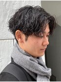 センターパートツイストスパイラルパーマツーブロックメンズヘア