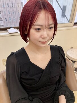 ハル(Hal.) ワインレッドカラー×ミニボブ