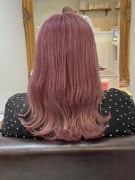 アビント バイ レシッド 武蔵小杉(abinto by rcid) ピンクが映えるブリーチカラー