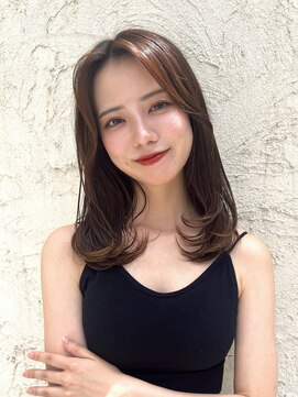 ロンド ストラーダ 心斎橋(Lond strada) 韓国前髪顔周りロング×インナーグレージュ[心斎橋/髪質改善]