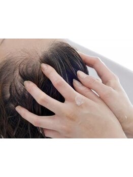 ヘッドスパで心も身体もリフレッシュ！ゆったり落ち着いた空間であなただけの特別な時間をお過ごし下さい◆