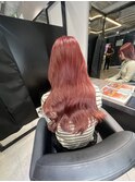 くびれミディアムレイヤーカット外巻きピンクカラー髪質改善