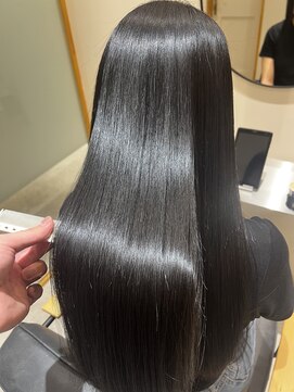 ジーナ 流山おおたかの森(Zina) 艶髪ストレート/髪質改善トリートメント