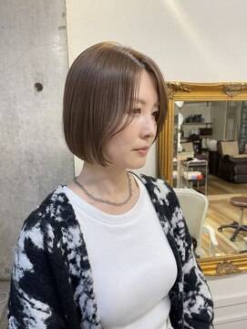 カシュカシュ(cache cache) 大人ボブスタイル ワンブリーチミルクティー 二子玉川用賀