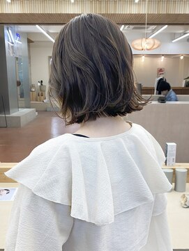 パークレーン アイス イヴェン(park lane ICI yeven) ブリーチなしダブルカラーミディアムボブ20代30代40代夏カラー