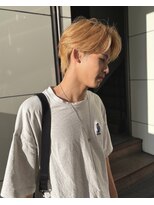 シック(chic.)&nbsp;メンズブリーチ/曲がる縮毛矯正/ダブルカラー/ミルクティー