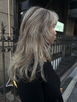 ヘン(hen)&nbsp;【心斎橋hen】2ブリーチデザインローライト