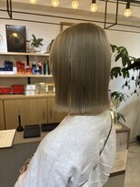 ジエクト ヴィシア(The Ect VIXIA)&nbsp;ヘイリーボブ　切りっぱなし　縮毛　ストレートパーマ