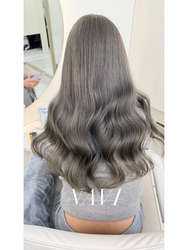 ナビ(NAVi) グレージュカラー