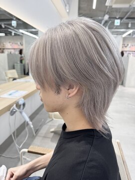 モリオフロムロンドン 大宮店(morio from London) ハイトーン×透明感シルバー【かほ】