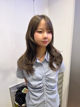 カシェル トウキョウ(Cashel Tokyo) ミントベージュとレイヤーカット
