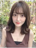 小顔外ハネミディベージュ大人かわいいフェザーバング 吉祥寺