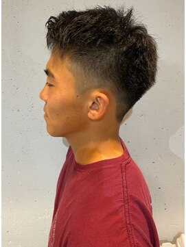 アンプス 三田店(UNP A S) 攻めすぎない刈り上げ好印象スタイル