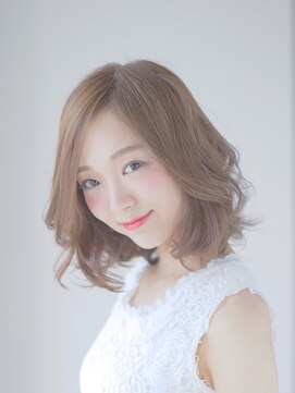 オジコロジ(ojiko.roji) ☆月曜営業☆ojiko.大人可愛いゆるふわ小顔ミディ